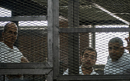 Siete años de cárcel para tres periodistas de Al Jazeera en Egipto